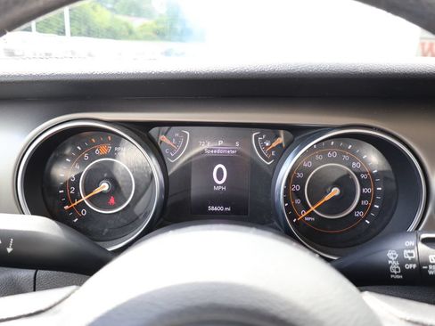 Used 2018 Jeep Wrangler Unlimited Sport AWD/4WD image 18