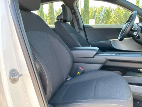 Used 2024 Hyundai Ioniq 6 SE RWD image 20