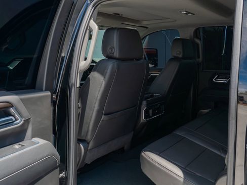Used 2025 GMC Sierra 2500 Denali w/ Denali Reserve Package AWD/4WD image 82