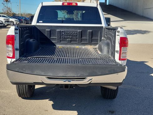 Used 2024 RAM 2500 Big Horn image 9