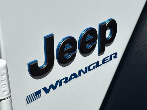 Used 2024 Jeep Wrangler Unlimited Rubicon 4xe AWD/4WD image 47