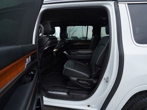 Used 2024 Jeep Grand Wagoneer L Series III image 15