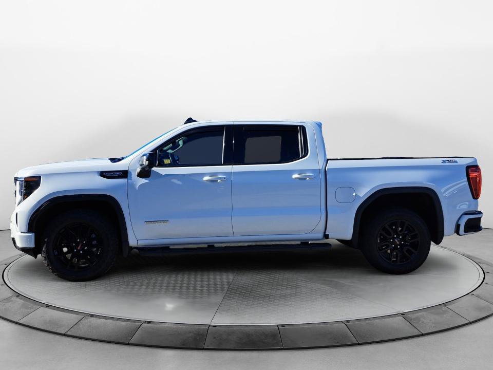 Used 2024 GMC Sierra 1500 Elevation w/ Elevation Premium Package AWD/4WD image 4