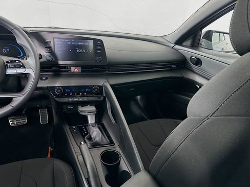 Certified 2026 Hyundai Elantra Sport FWD image 22