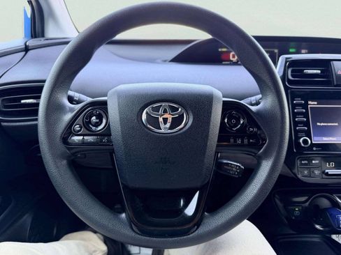 Used 2022 Toyota Prius LE AWD/4WD image 27