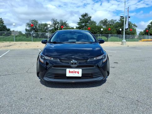 Used 2024 Toyota Corolla LE FWD image 10