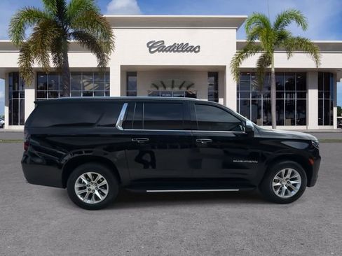 Used 2023 Chevrolet Suburban Premier image 16