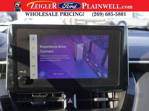 Used 2023 Toyota Corolla Cross XLE w/ Convenience Package image 17