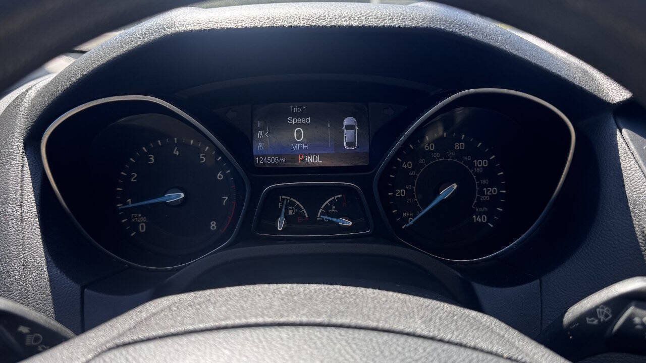 Used 2017 Ford Focus S FWD image 15