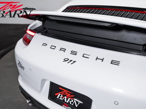 Used 2017 Porsche 911 Carrera RWD image 21