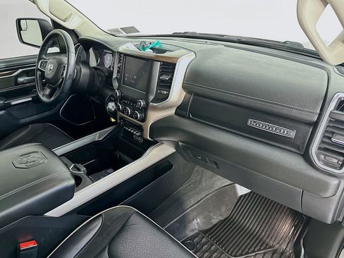 Used 2022 RAM 1500 Laramie AWD/4WD image 32