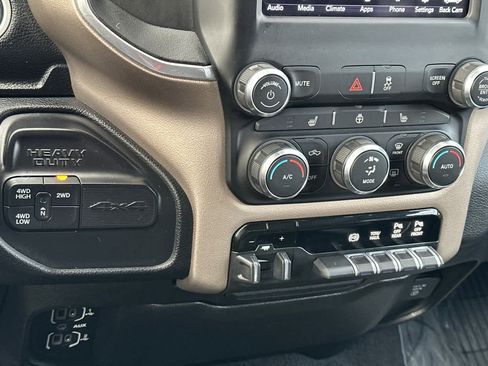 Used 2020 RAM 2500 Laramie AWD/4WD image 19