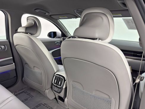 Used 2023 Hyundai Ioniq 6 SEL image 34