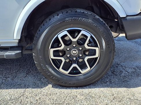 Used 2022 Ford Bronco Outer Banks AWD/4WD image 10