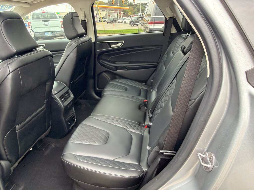 Used 2023 Ford Edge Titanium w/ Equipment Group 301A AWD/4WD image 11