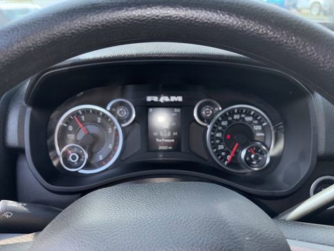 Used 2024 RAM 2500 Tradesman w/ Chrome Appearance Group image 12