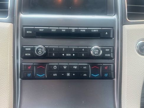 Used 2010 Ford Taurus Limited image 9