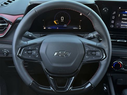 Used 2025 Chevrolet TrailBlazer RS w/ Driver Confidence Package image 13