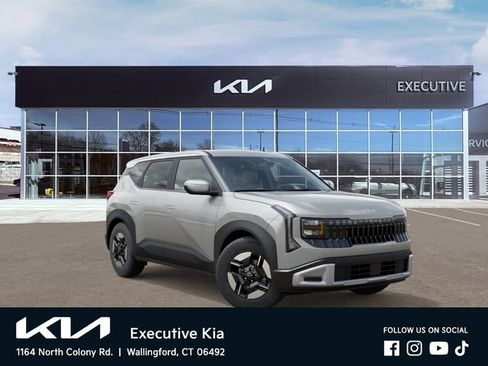 New 2027 Kia Seltos LX FWD image 8