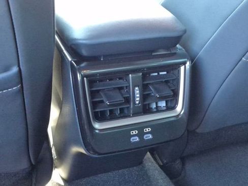 Used 2024 Toyota Crown XLE w/ Carpet Mat Package (TMS) image 15