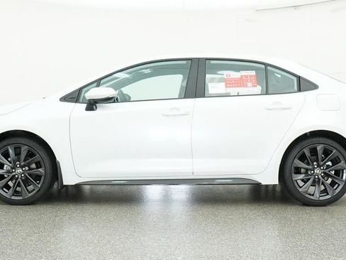 New 2026 Toyota Corolla SE FWD image 19