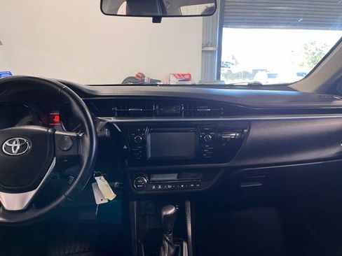 Used 2016 Toyota Corolla S image 20