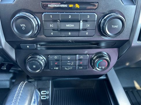 Used 2018 Ford F150 XLT w/ Equipment Group 302A Luxury image 30