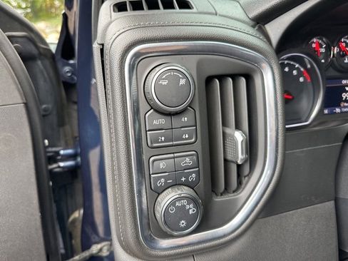 Used 2019 Chevrolet Silverado 1500 LT Trail Boss image 18