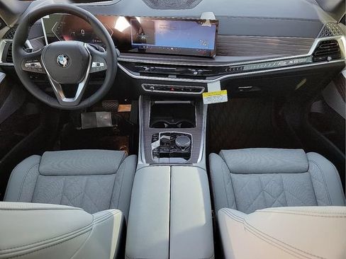 Used 2026 BMW X5 xDrive40i w/ Premium Package AWD/4WD image 13