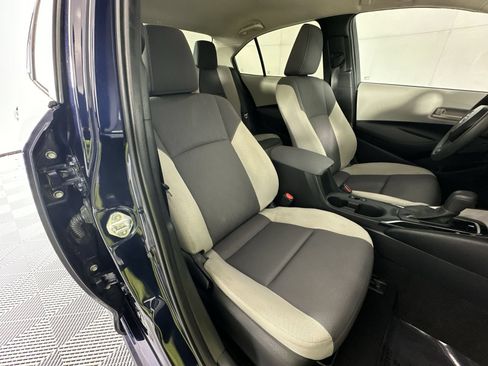 Used 2024 Toyota Corolla LE FWD image 25