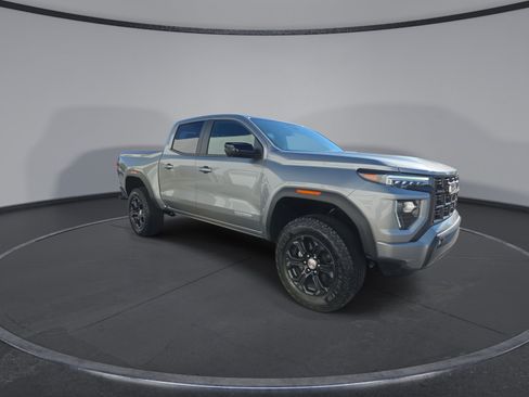 Used 2024 GMC Canyon Elevation w/ Elevation Premium Package AWD/4WD image 2