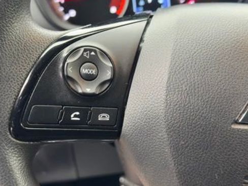 Used 2022 Mitsubishi Eclipse Cross ES image 11