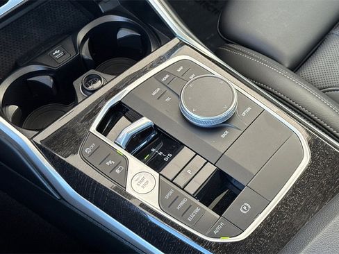 Used 2023 BMW 330e w/ Driving Assistance Package image 25