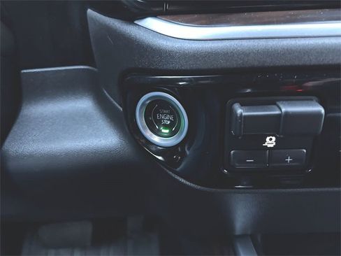 Used 2022 GMC Sierra 1500 SLT w/ SLT Premium Package image 17