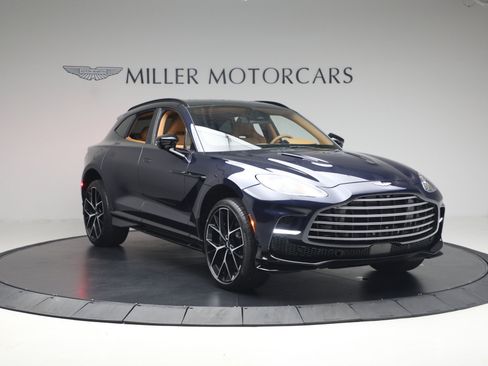 Used 2026 Aston Martin DBX 707 AWD/4WD image 11