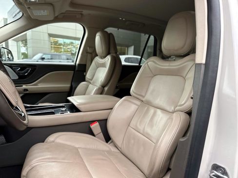 Used 2020 Lincoln Aviator Reserve w/ Equipment Group 202A image 20
