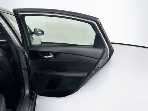 Used 2022 Kia Forte GT-Line FWD image 29