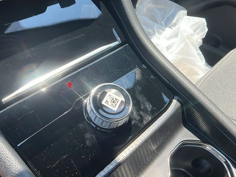 New 2025 Jeep Grand Cherokee Laredo w/ MOPAR Finishing Package image 27