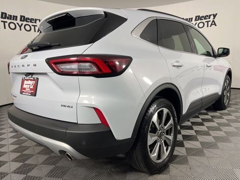 Used 2025 Ford Escape Platinum image 26