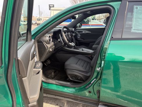 New 2026 Alfa Romeo Tonale Veloce w/ Quick Order Package 23H Volce image 14