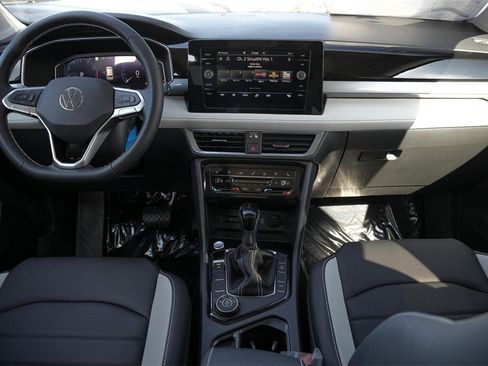 New 2026 Volkswagen Taos SEL image 21
