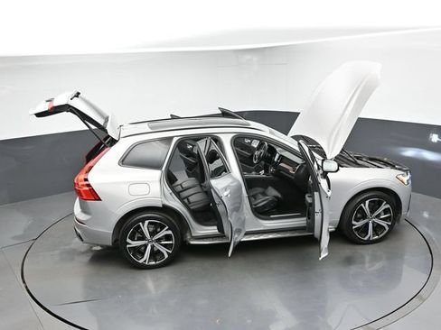 Used 2023 Volvo XC60 B6 Ultimate w/ Protection Package Premier AWD/4WD image 46