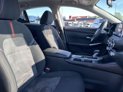 Used 2022 Nissan Sentra SR w/ Midnight Edition FWD image 25