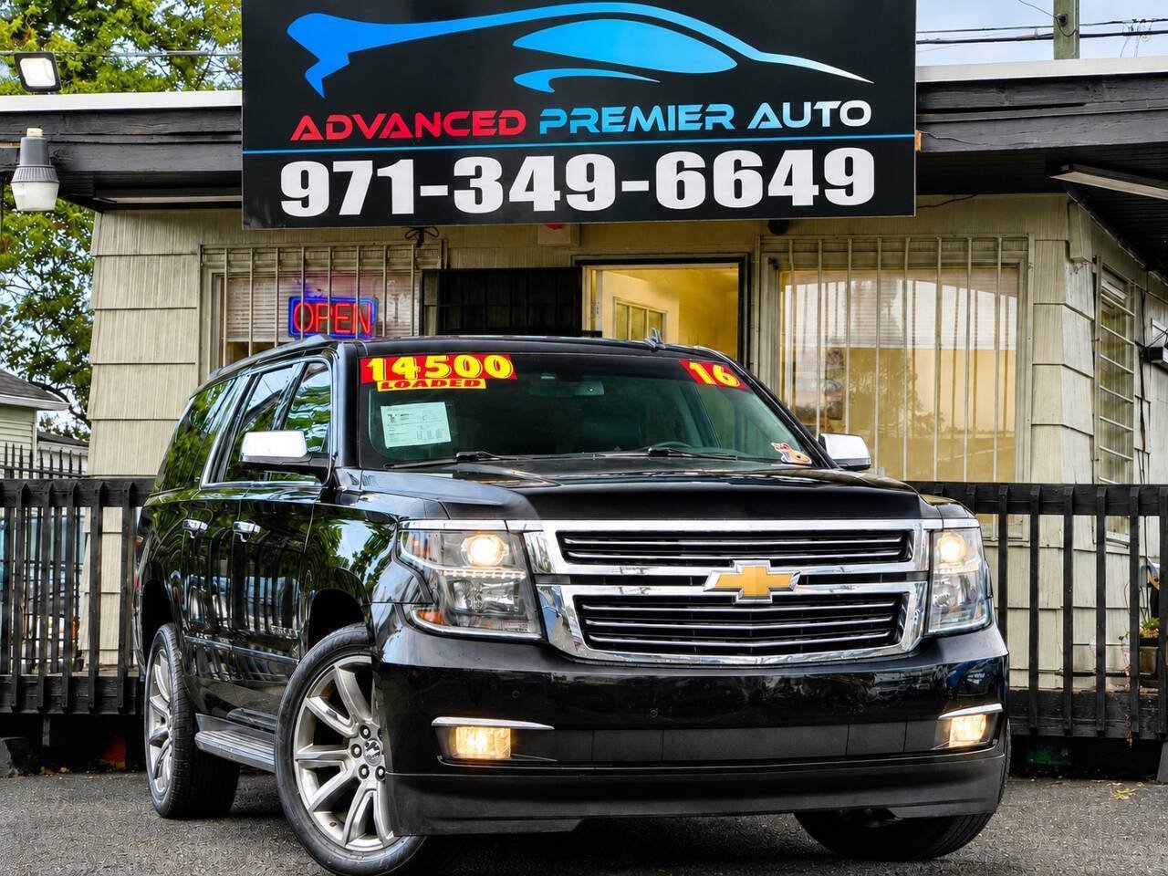 Used 2015 Chevrolet Suburban LTZ w/ Max Trailering Package AWD/4WD image 1