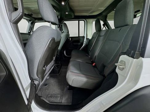 Used 2024 Jeep Wrangler Rubicon w/ Safety Group image 27