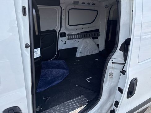 Used 2022 RAM ProMaster City Tradesman image 6