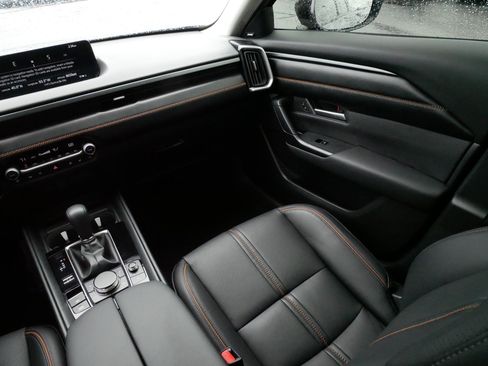 Used 2024 MAZDA CX-50 AWD 2.5 Turbo w/ Cargo Package image 11