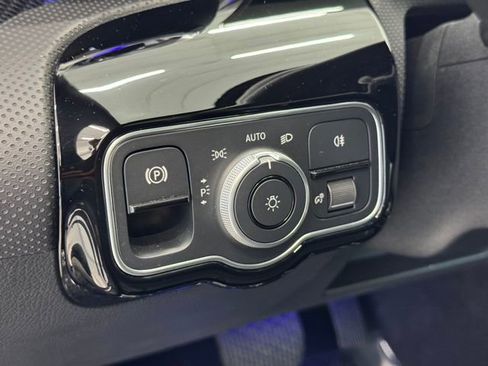 New 2025 Mercedes-Benz CLA 250 image 40