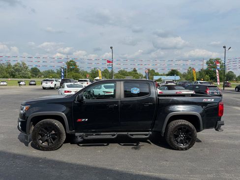 Used 2020 Chevrolet Colorado Z71 w/ Z71 Midnight Edition AWD/4WD image 8