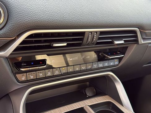 New 2026 MAZDA CX-90 Plug-In Hybrid w/ Preferred image 14